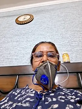 Shalini3456 online show from April 23, 2026, 1:46 pm