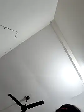 simran rathore online show from April 29, 2026, 7:23 am