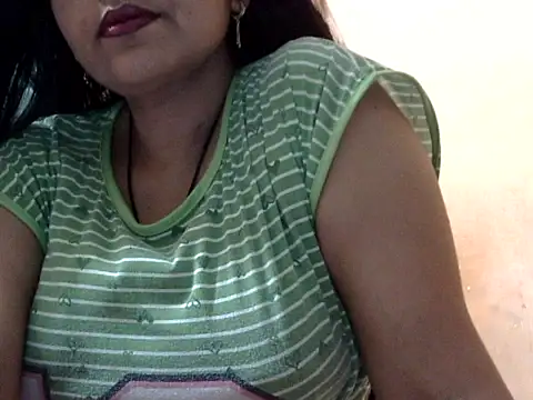 Snapshot of Sexy_Mahekk chatting on May 26, 2026, 3:43 pm Sexy Mahekk online show from May 26, 2026, 3:43 pm