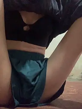 Elysa-x online show from April 26, 2026, 8:55 am