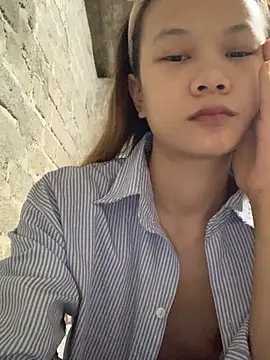 Elysa-x online show from April 20, 2026, 9:45 am