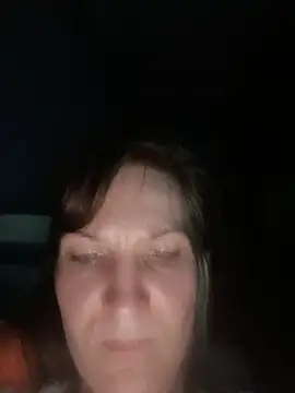 Snapshot of AnnieNet chatting on June 7, 2026, 9:31 pm AnnieNet online show from June 7, 2026, 9:31 pm
