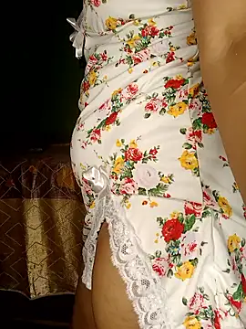 Snapshot of Sexy_Hena_69 chatting on May 19, 2026, 5:42 pm Sexy Hena 69 online show from May 19, 2026, 5:42 pm