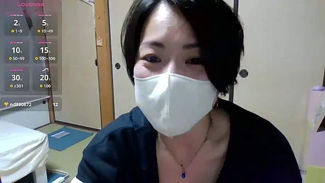 rin2432 online show from May 4, 2026, 2:42 pm
