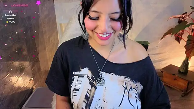 Snapshot of lsa_dolly_nyx chatting on May 6, 2026, 8:46 pm lsa dolly nyx online show from May 6, 2026, 8:46 pm
