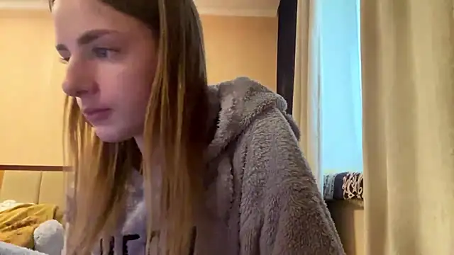 Snapshot of selianderol chatting on June 3, 2026, 11:33 am selianderol online show from June 3, 2026, 11:33 am