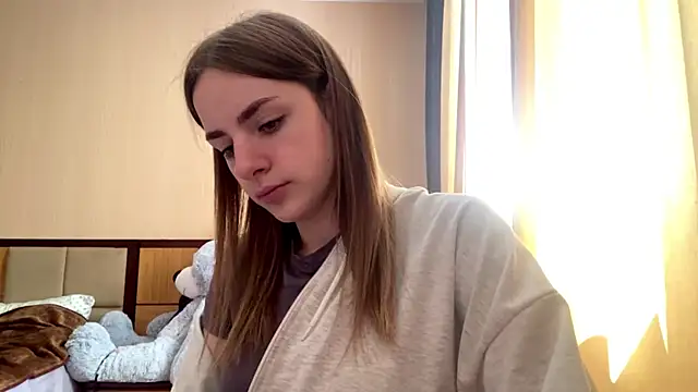 Snapshot of selianderol chatting on June 14, 2026, 11:44 am selianderol online show from June 14, 2026, 11:44 am