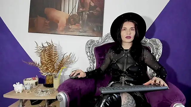 MistressKasandra online show from May 14, 2026, 3:03 am