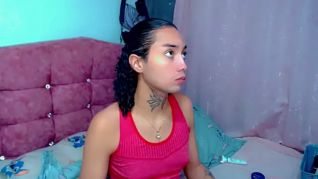 Snapshot of Darianna_A chatting on July 23, 2026, 9:00 pm Darianna A online show from July 23, 2026, 9:00 pm