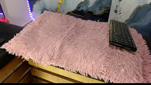 Darianna A online show from June 8, 2026, 2:50 pm