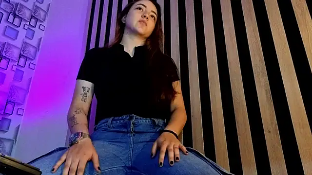 LexavegA online show from April 17, 2026, 11:07 pm