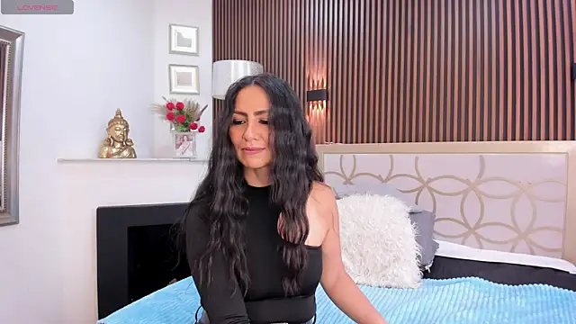 Snapshot of Scarrlet_Fox chatting on May 21, 2026, 7:44 pm Scarrlet Fox online show from May 21, 2026, 7:44 pm
