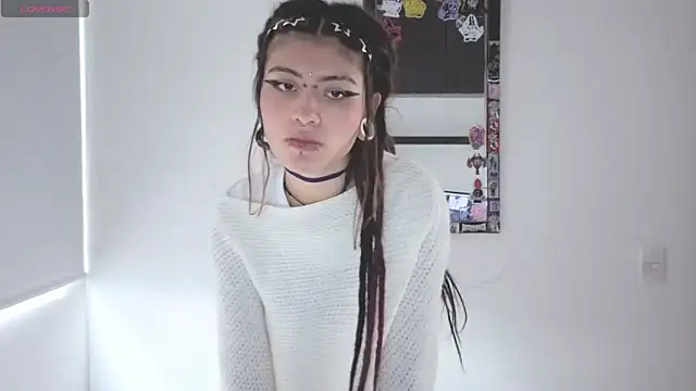 giulietta monsalve online show from April 19, 2026, 2:51 pm