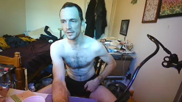 Snapshot of JohnnyMoves chatting on July 17, 2026, 11:18 am JohnnyMoves online show from July 17, 2026, 11:18 am