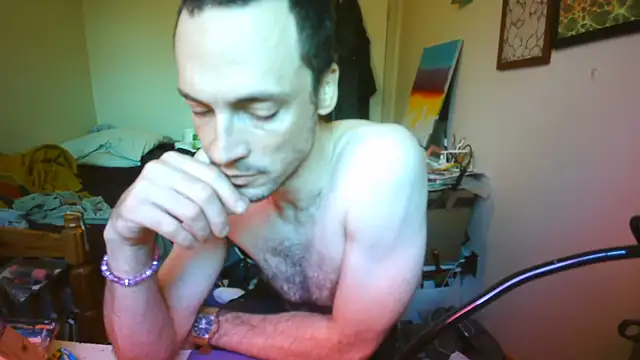 Snapshot of JohnnyMoves chatting on July 18, 2026, 6:27 pm JohnnyMoves online show from July 18, 2026, 6:27 pm