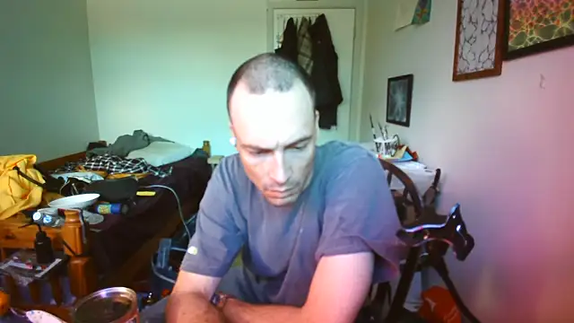 Snapshot of JohnnyMoves chatting on June 15, 2026, 7:24 pm JohnnyMoves online show from June 15, 2026, 7:24 pm