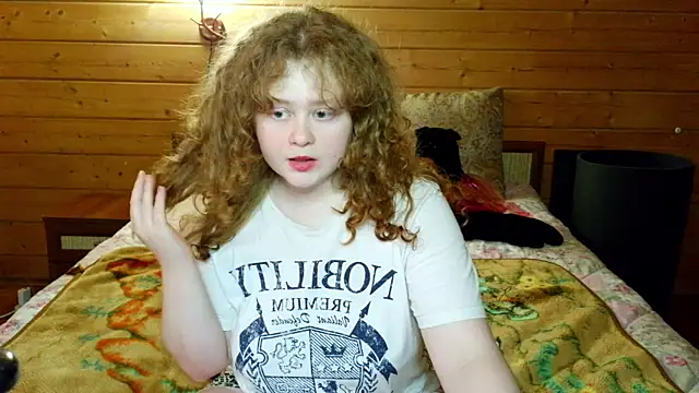 Snapshot of Sara_del_Sun chatting on June 11, 2026, 2:47 pm Sara del Sun online show from June 11, 2026, 2:47 pm