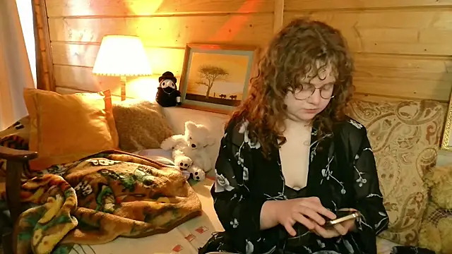 Snapshot of Sara_del_Sun chatting on April 24, 2026, 8:05 am Sara del Sun online show from April 24, 2026, 8:05 am