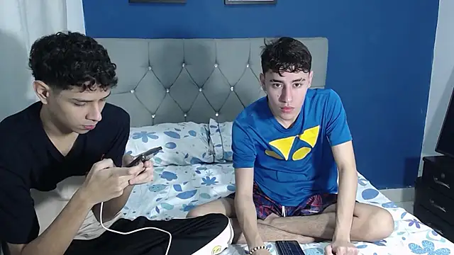 Snapshot of Thiago_And_Gael chatting on July 23, 2026, 11:55 pm Thiago And Gael online show from July 23, 2026, 11:55 pm