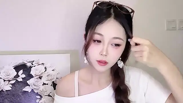 KiKi-011 online show from May 15, 2026, 7:17 am