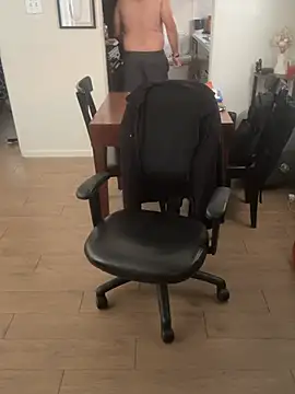 pegaticlouds online show from April 17, 2026, 5:16 pm