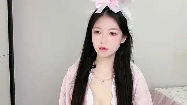 Snapshot of XiaoMei-iiiiii chatting on April 18, 2026, 1:35 pm XiaoMei-iiiiii online show from April 18, 2026, 1:35 pm