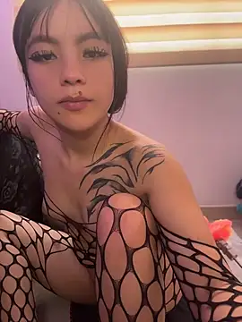  Miaaau online show from April 28, 2026, 3:16 pm
