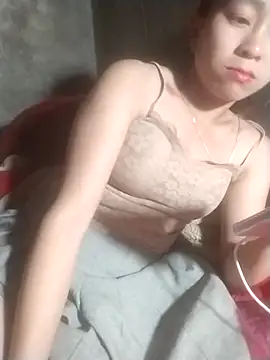 Snapshot of Zara-Lina chatting on May 5, 2026, 12:19 pm Zara-Lina online show from May 5, 2026, 12:19 pm
