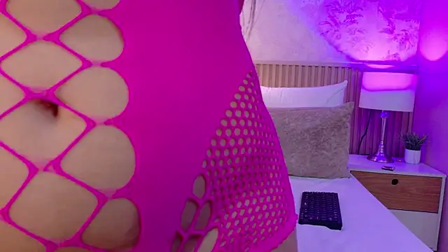 Snapshot of Darcy_glow_ chatting on April 25, 2026, 1:41 pm Darcy glow online show from April 25, 2026, 1:41 pm