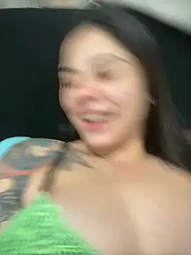 Snapshot of Livia-cortez chatting on May 25, 2026, 12:26 pm Livia-cortez online show from May 25, 2026, 12:26 pm