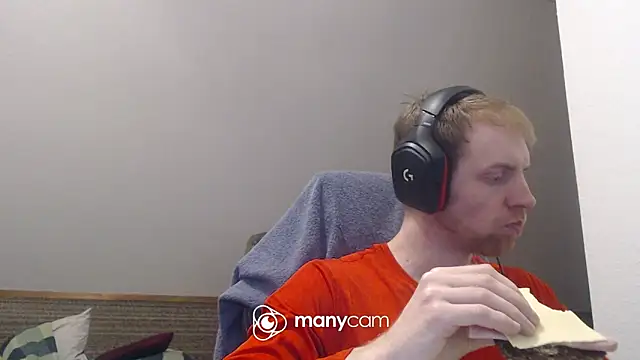 Snapshot of Milkyman7 chatting on March 11, 2026, 7:19 pm Milkyman7 online show from March 11, 2026, 7:19 pm