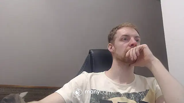 Snapshot of Milkyman7 chatting on February 17, 2026, 8:50 pm Milkyman7 online show from February 17, 2026, 8:50 pm