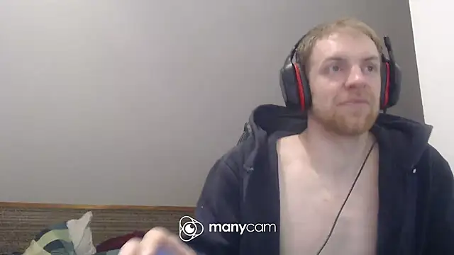 Snapshot of Milkyman7 chatting on February 27, 2026, 9:47 pm Milkyman7 online show from February 27, 2026, 9:47 pm