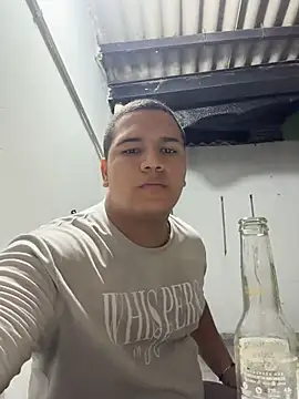 Snapshot of Patricio_02 chatting on June 11, 2026, 3:58 am Patricio 02 online show from June 11, 2026, 3:58 am