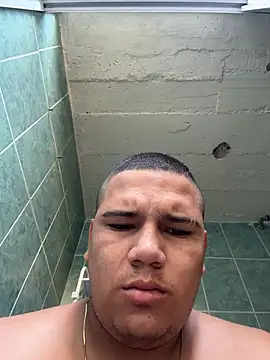 Snapshot of Patricio_02 chatting on August 3, 2026, 12:55 pm Patricio 02 online show from August 3, 2026, 12:55 pm