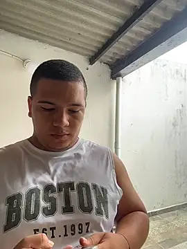 Snapshot of Patricio_02 chatting on June 8, 2026, 2:17 pm Patricio 02 online show from June 8, 2026, 2:17 pm