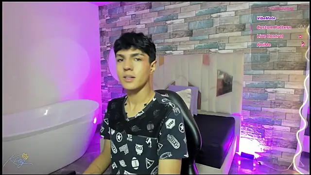 Snapshot of Damian_tay chatting on May 14, 2026, 11:51 am Damian tay online show from May 14, 2026, 11:51 am