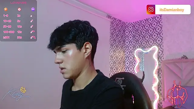 Snapshot of Damian_tay chatting on June 27, 2026, 12:22 pm Damian tay online show from June 27, 2026, 12:22 pm