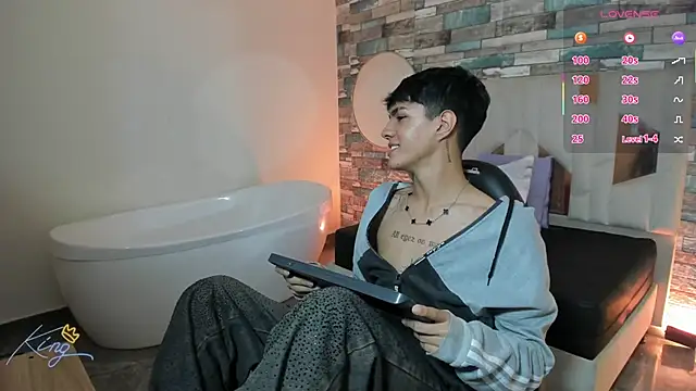 Snapshot of Damian_tay chatting on May 11, 2026, 4:15 pm Damian tay online show from May 11, 2026, 4:15 pm