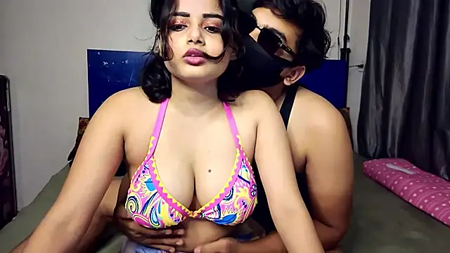 Snapshot of couple_hot43 chatting on July 29, 2026, 10:14 am couple hot43 online show from July 29, 2026, 10:14 am