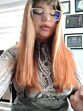 BelleVivianne online show from April 29, 2026, 5:30 pm