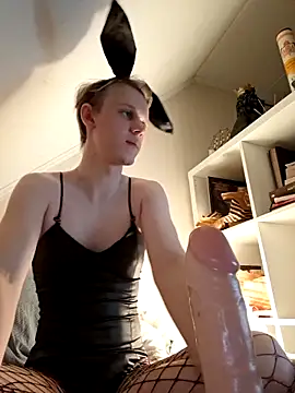 femboy066 online show from May 13, 2026, 9:00 pm