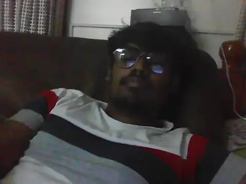 Snapshot of singaram190 chatting on July 6, 2026, 6:31 am singaram190 online show from July 6, 2026, 6:31 am