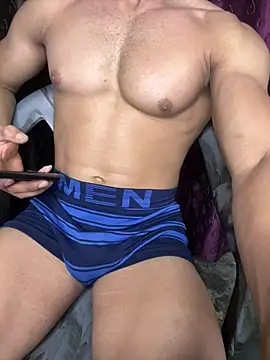 aarav chaudhary007 online show from August 3, 2026, 7:09 pm