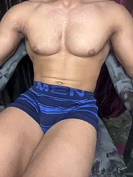 aarav chaudhary007 online show from July 9, 2026, 7:24 pm