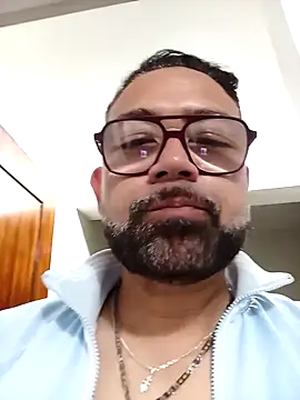 CarlossexVen online show from April 23, 2026, 4:41 am