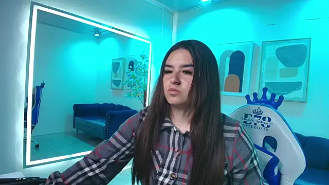 Snapshot of Anya_Volke chatting on May 8, 2026, 7:28 pm Anya Volke online show from May 8, 2026, 7:28 pm