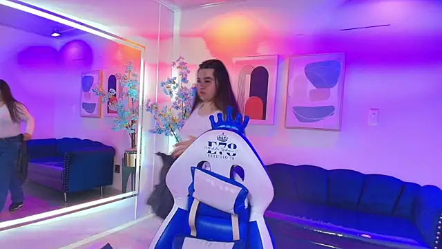 Snapshot of Anya_Volke chatting on May 4, 2026, 7:28 pm Anya Volke online show from May 4, 2026, 7:28 pm