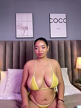 Snapshot of LilyFoox chatting on June 4, 2026, 1:05 pm LilyFoox online show from June 4, 2026, 1:05 pm