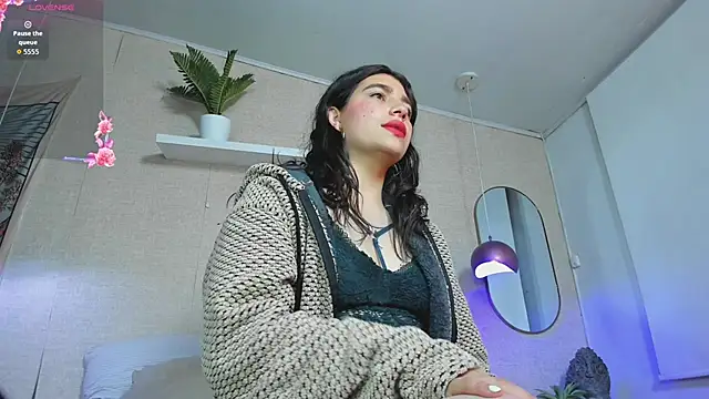 Snapshot of Sckarleth1 chatting on April 28, 2026, 5:12 am Sckarleth1 online show from April 28, 2026, 5:12 am